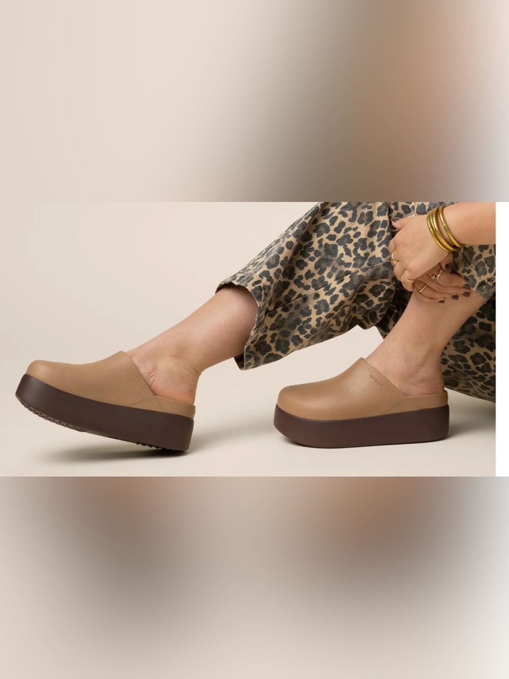 CROCS Dylan Platform Clog - Picture 3 of 16